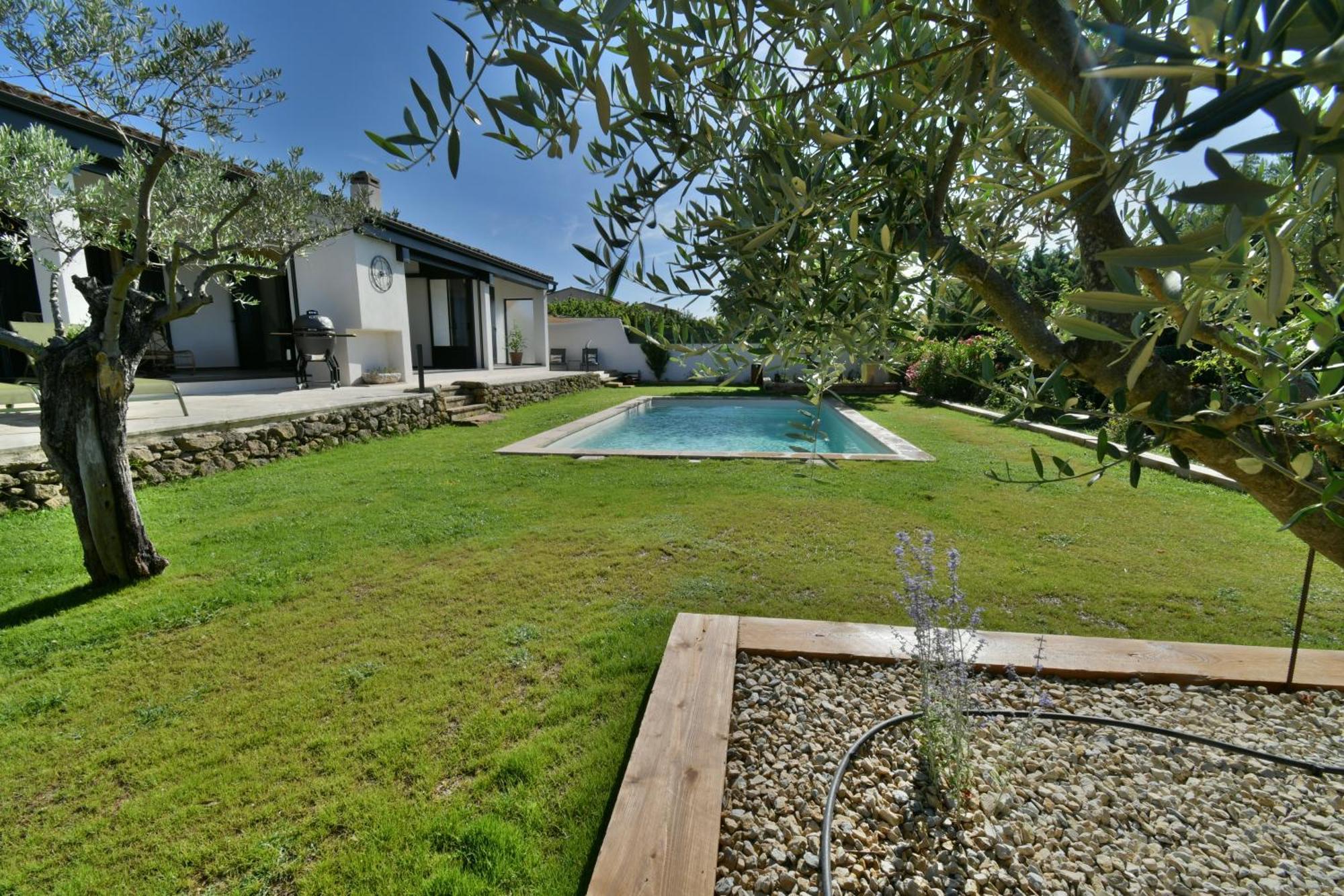 Une Nuit En Luberon Puyvert Ngoại thất bức ảnh