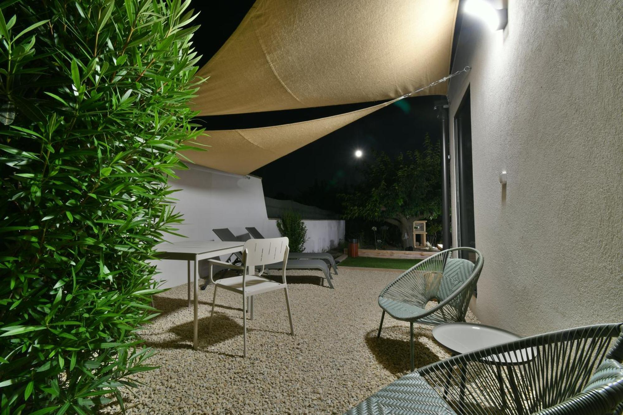 Une Nuit En Luberon Puyvert Ngoại thất bức ảnh